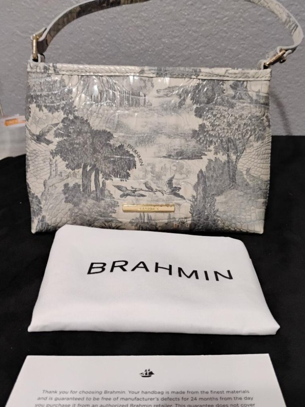 Brahmin Lorelei Poolside Melbourne Shoulder Bag NWT - Picture 7 of 10